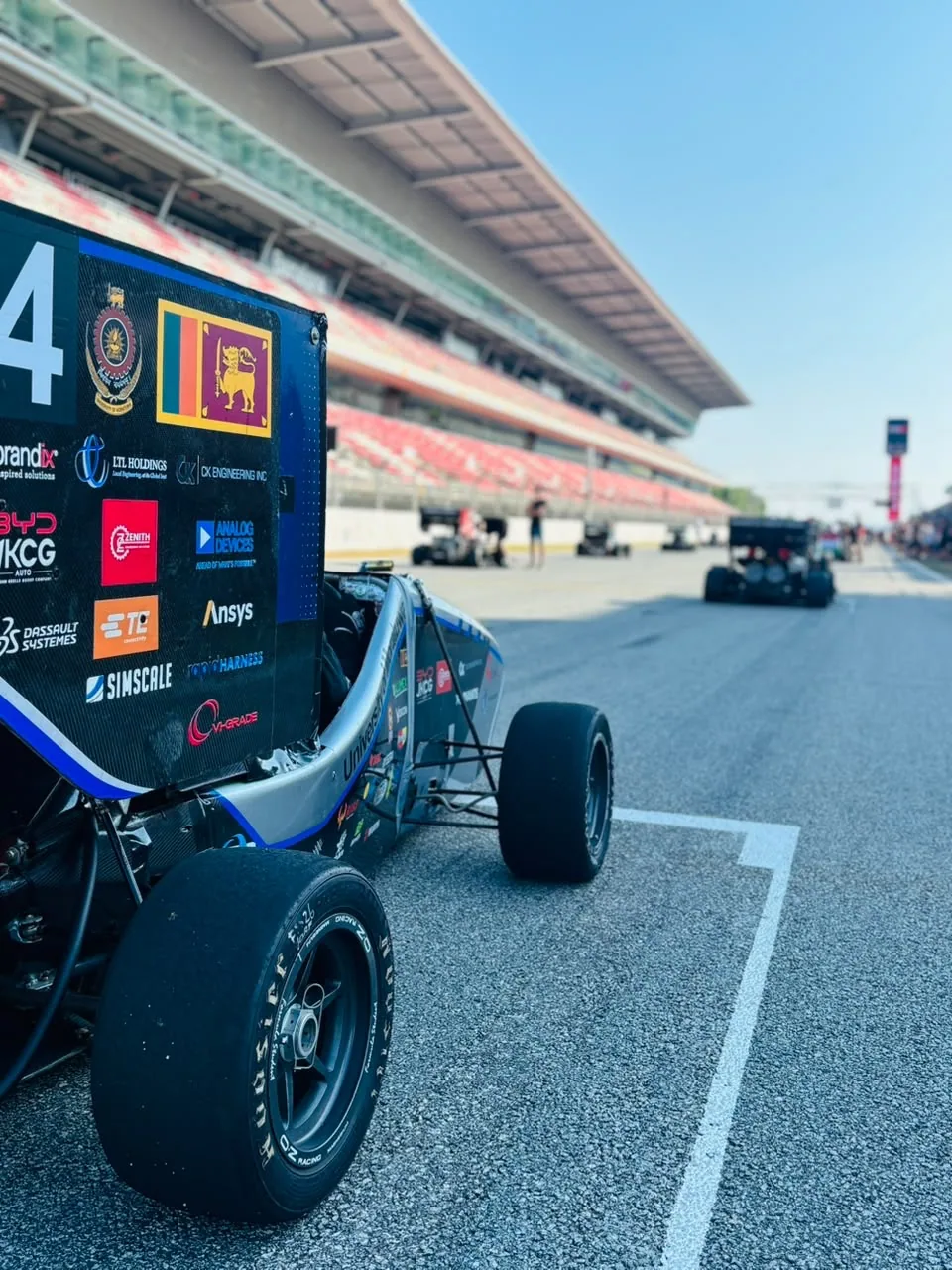 Car at Circuit de Barcelona Catalunya_01